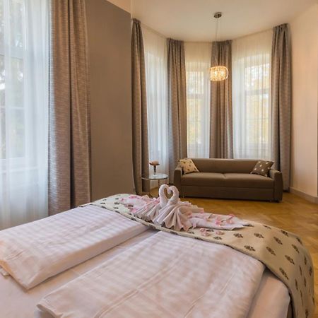 Wellness & Spa hotel Villa Regenhart Jeseník Esterno foto