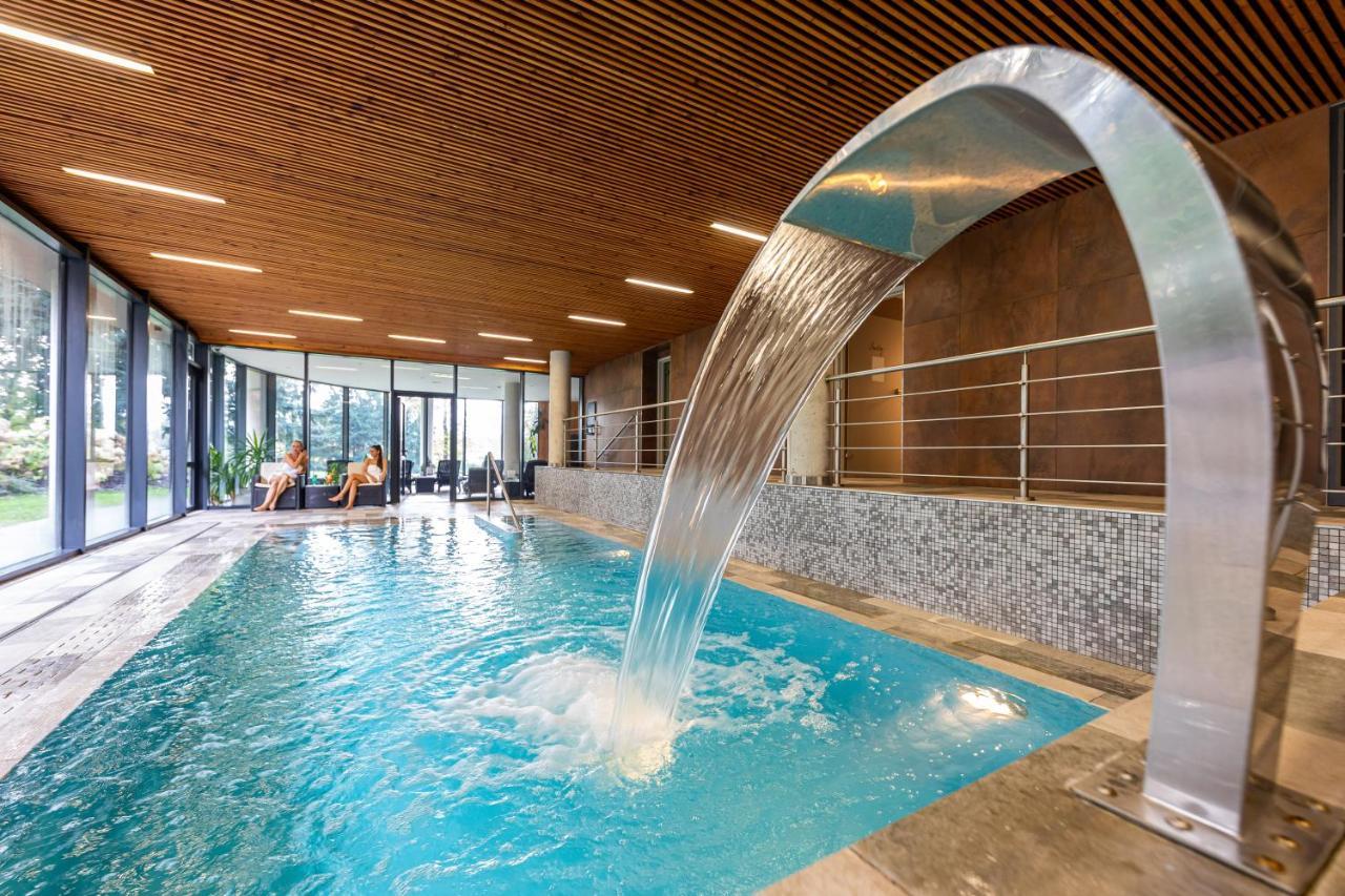 Wellness & Spa hotel Villa Regenhart Jeseník Esterno foto
