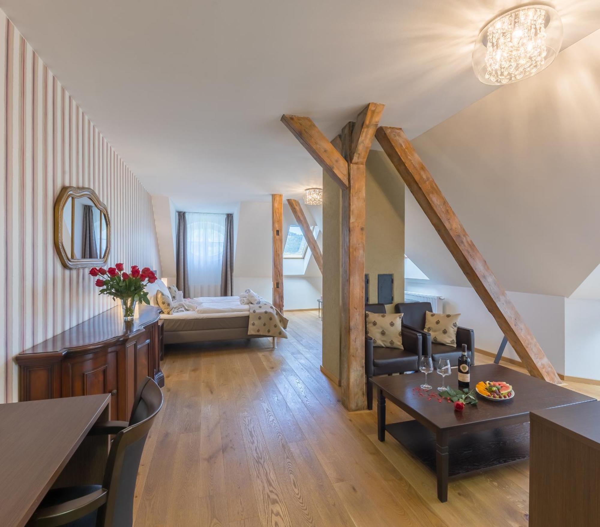 Wellness & Spa hotel Villa Regenhart Jeseník Esterno foto