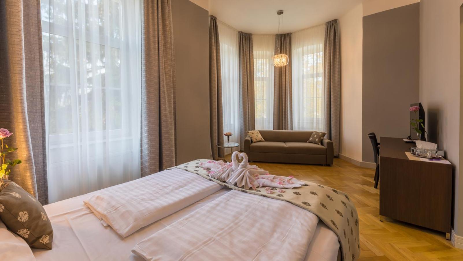 Wellness & Spa hotel Villa Regenhart Jeseník Esterno foto